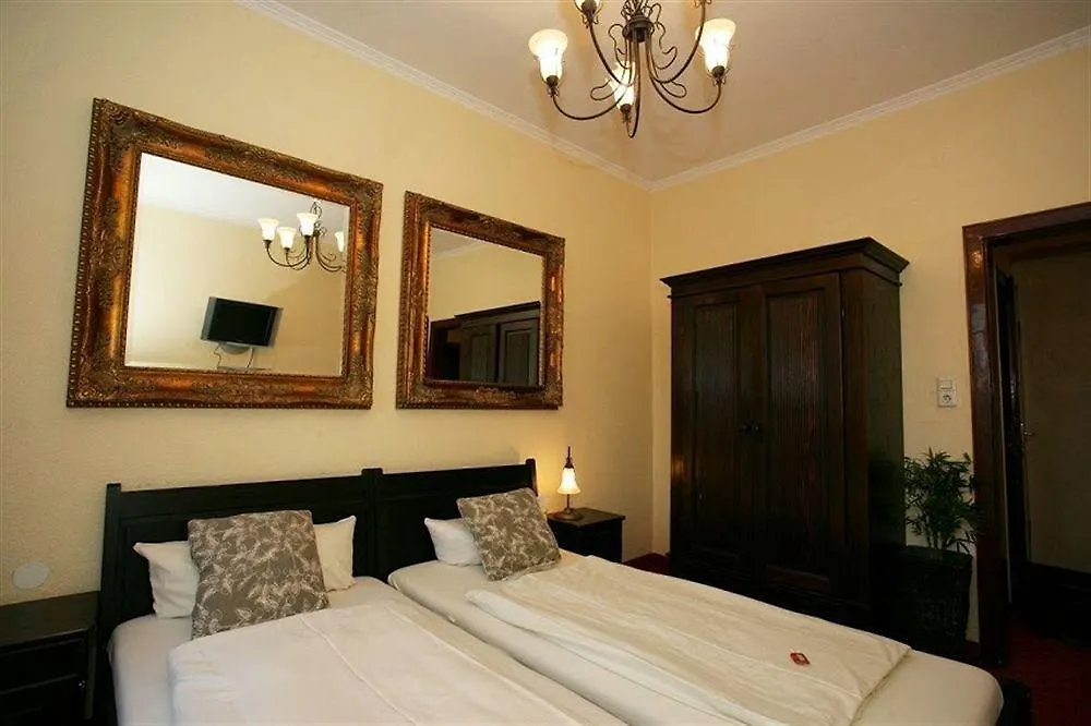 Hotel An Der Oper Duesseldorf 3*, Düsseldorf